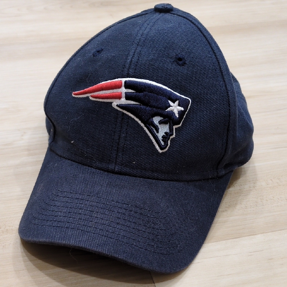 🖤 New England Patriots Hat, Adjustable, Navy with Embroidered Logo